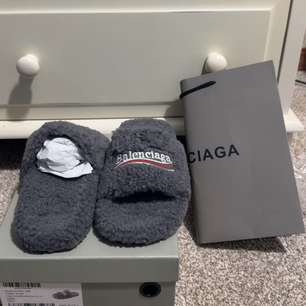 Balenciaga Gray Fuzzy Logo Slide Slippers